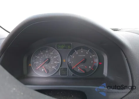 2011 Volvo S40 T5/T5 R-Design из США, поврежденный, VIN YV1672MS3B2534074